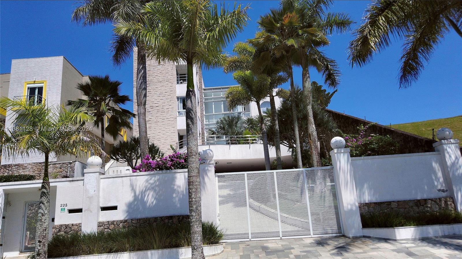 228 Passeio ave