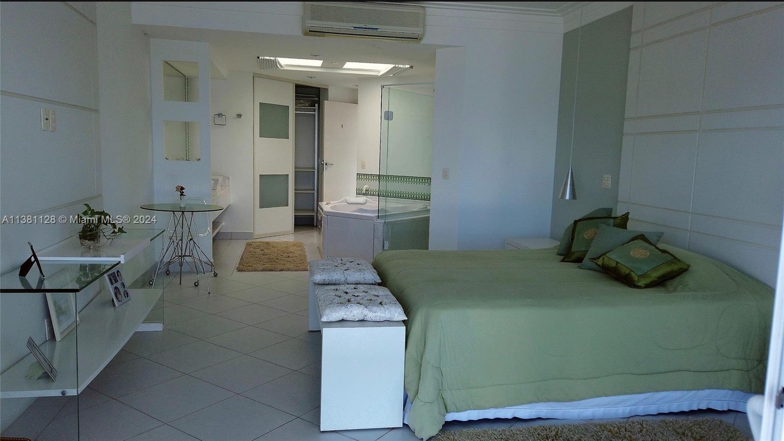 Guaruja, São Paulo - Residential