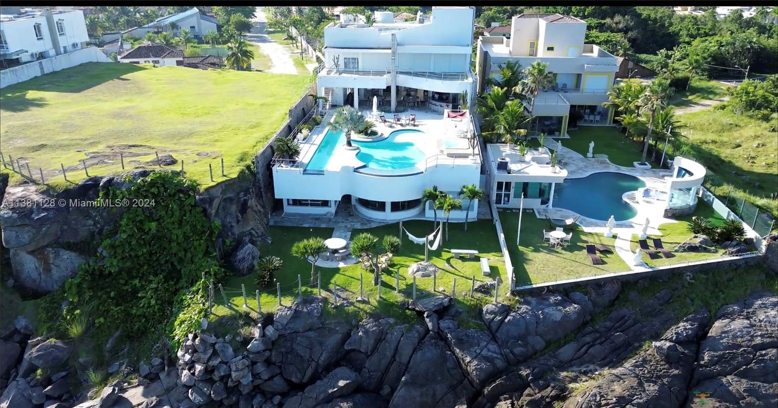 Guaruja, São Paulo - Residential