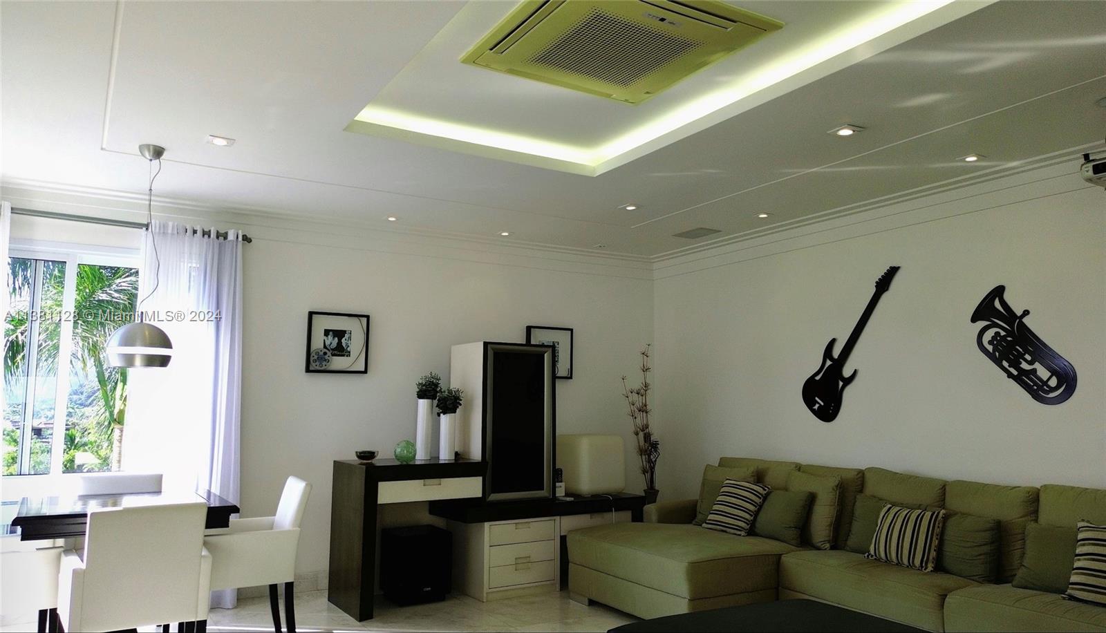 Guaruja, São Paulo - Residential