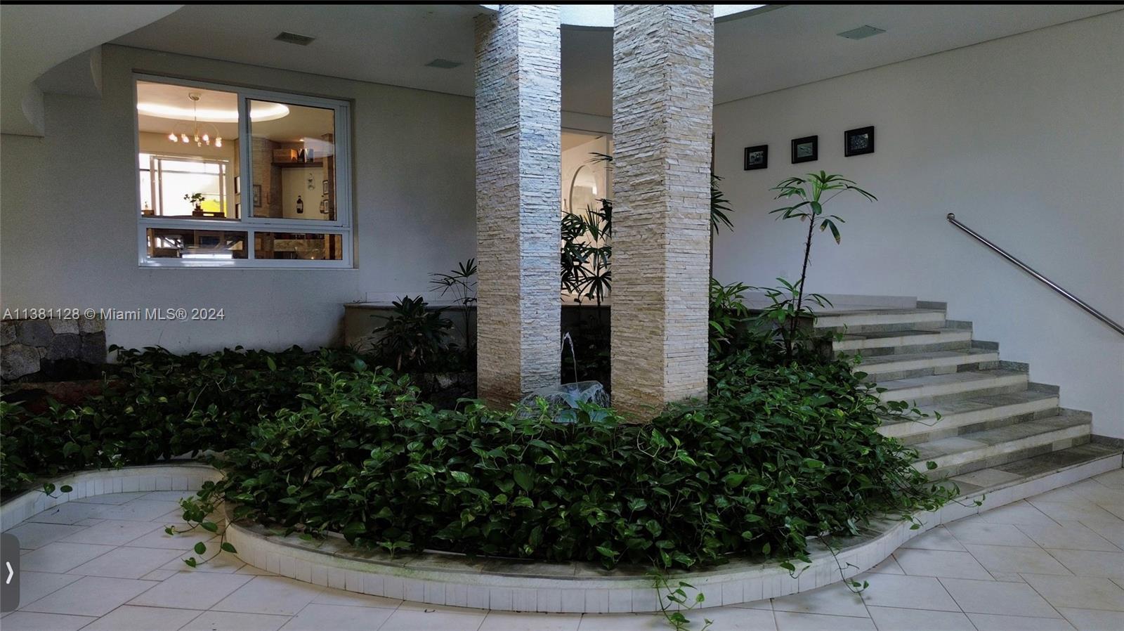 Guaruja, São Paulo - Residential