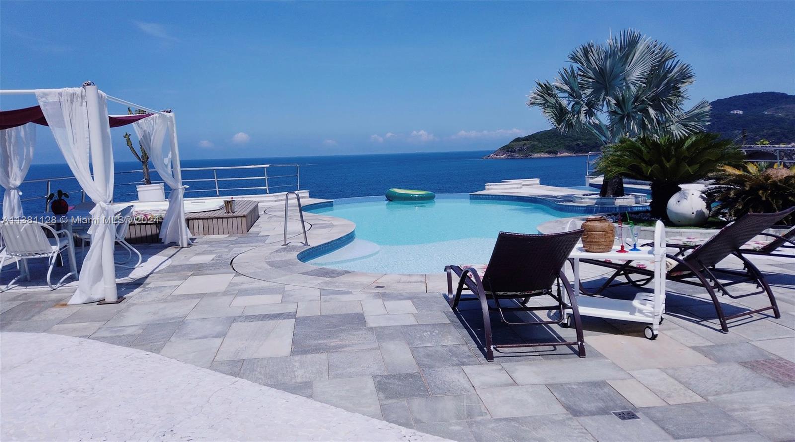 Guaruja, São Paulo - Residential