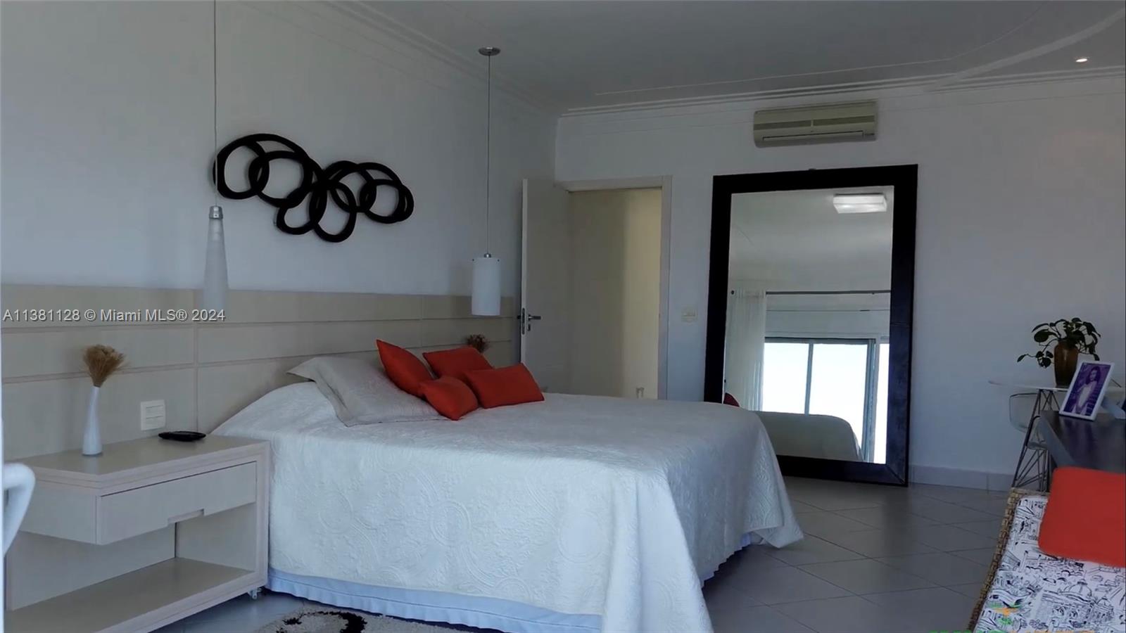 Guaruja, São Paulo - Residential