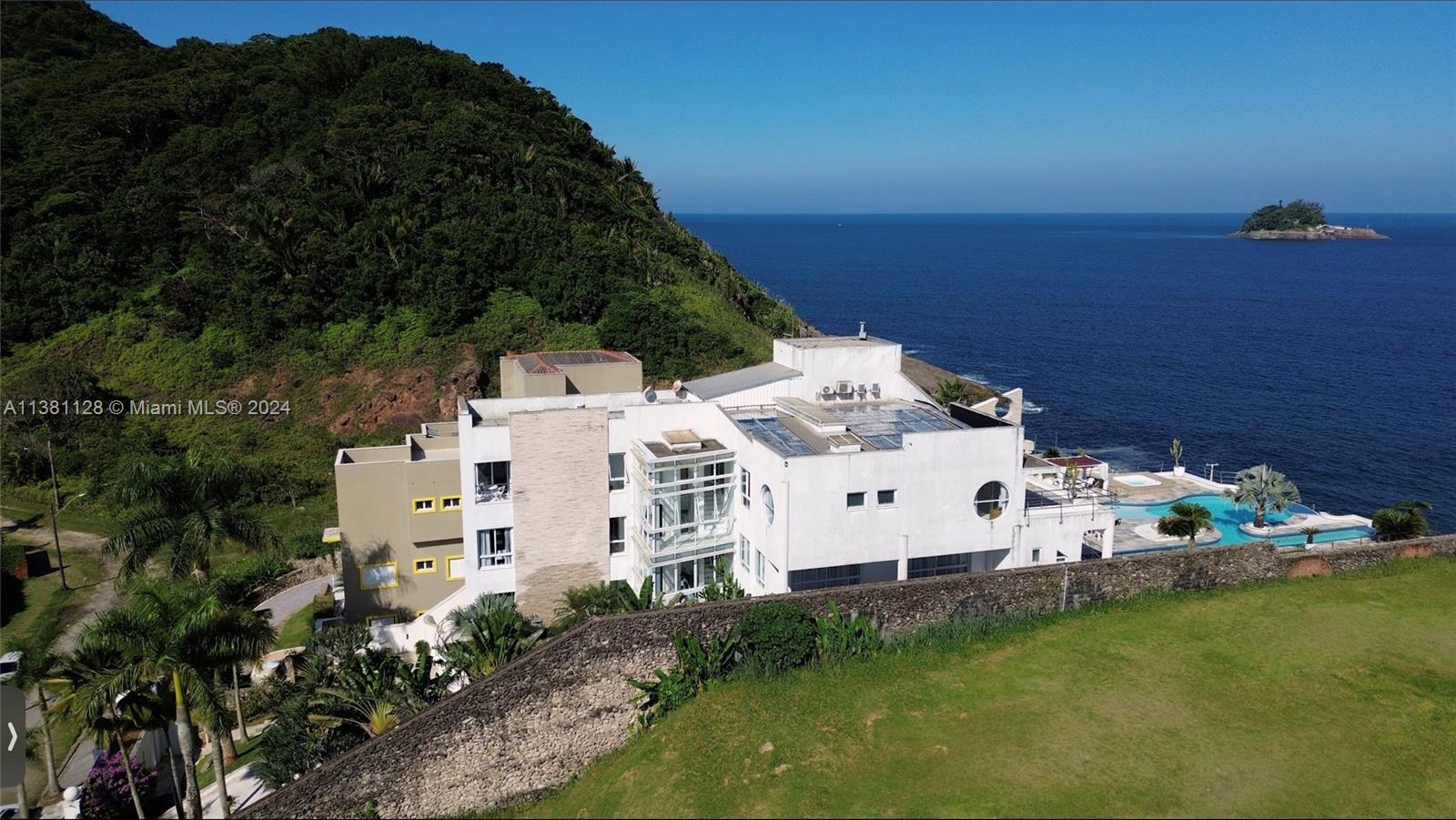 Guaruja, São Paulo - Residential