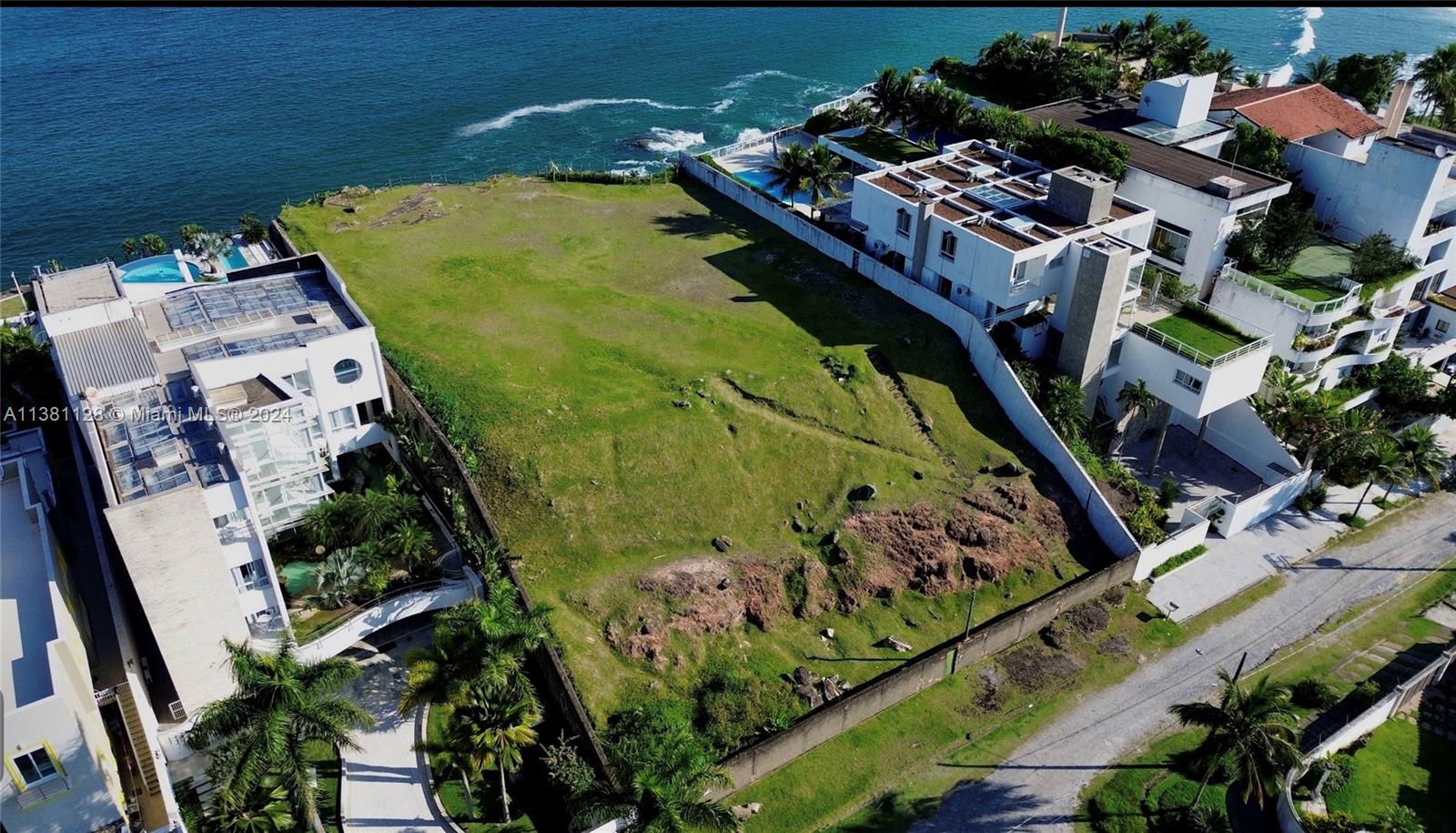 Guaruja, São Paulo - Residential