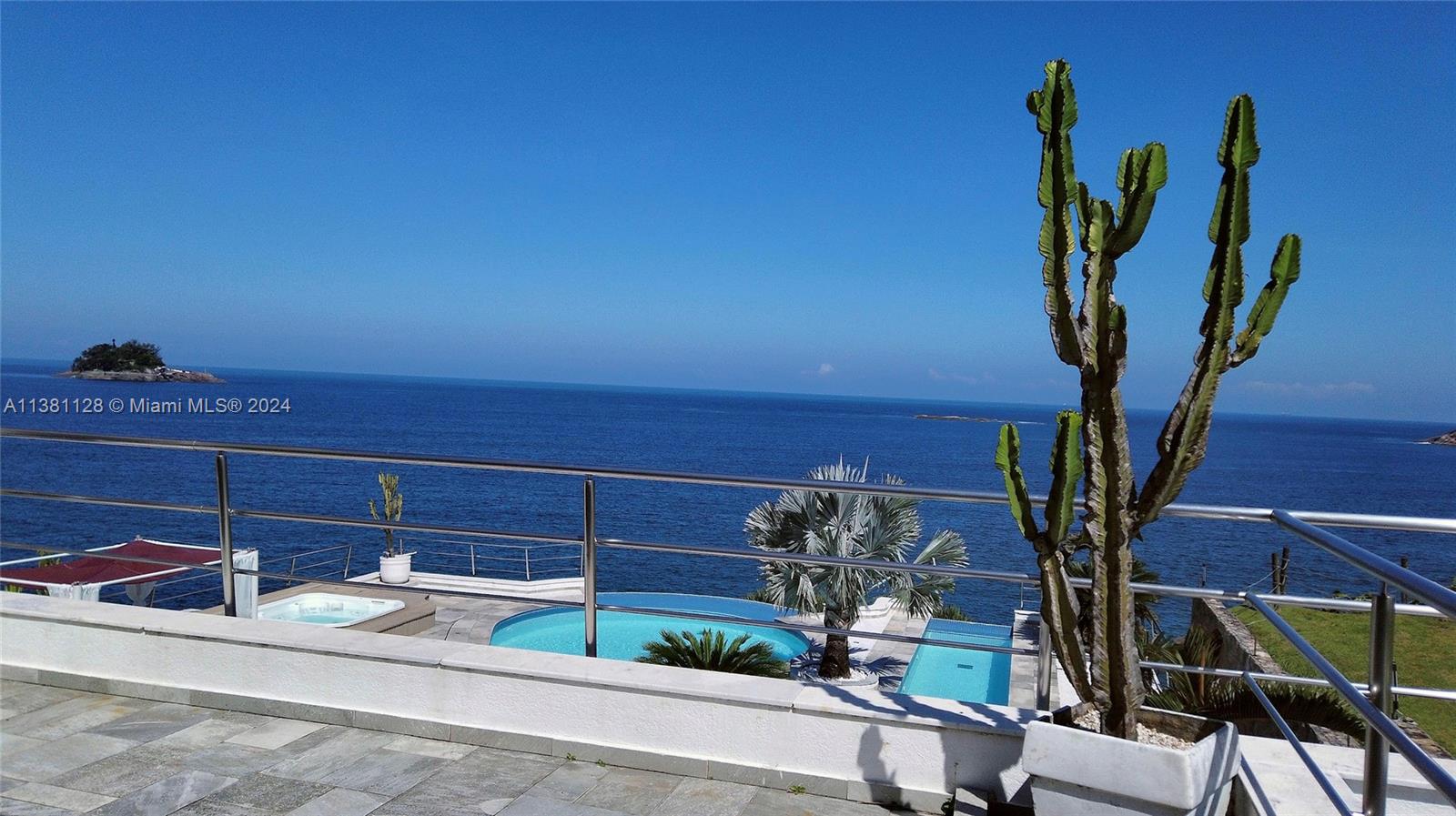 Guaruja, São Paulo - Residential