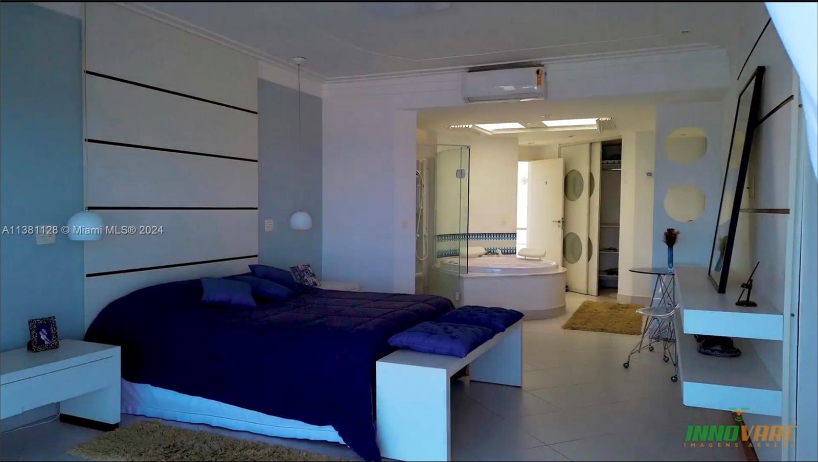 Guaruja, São Paulo - Residential