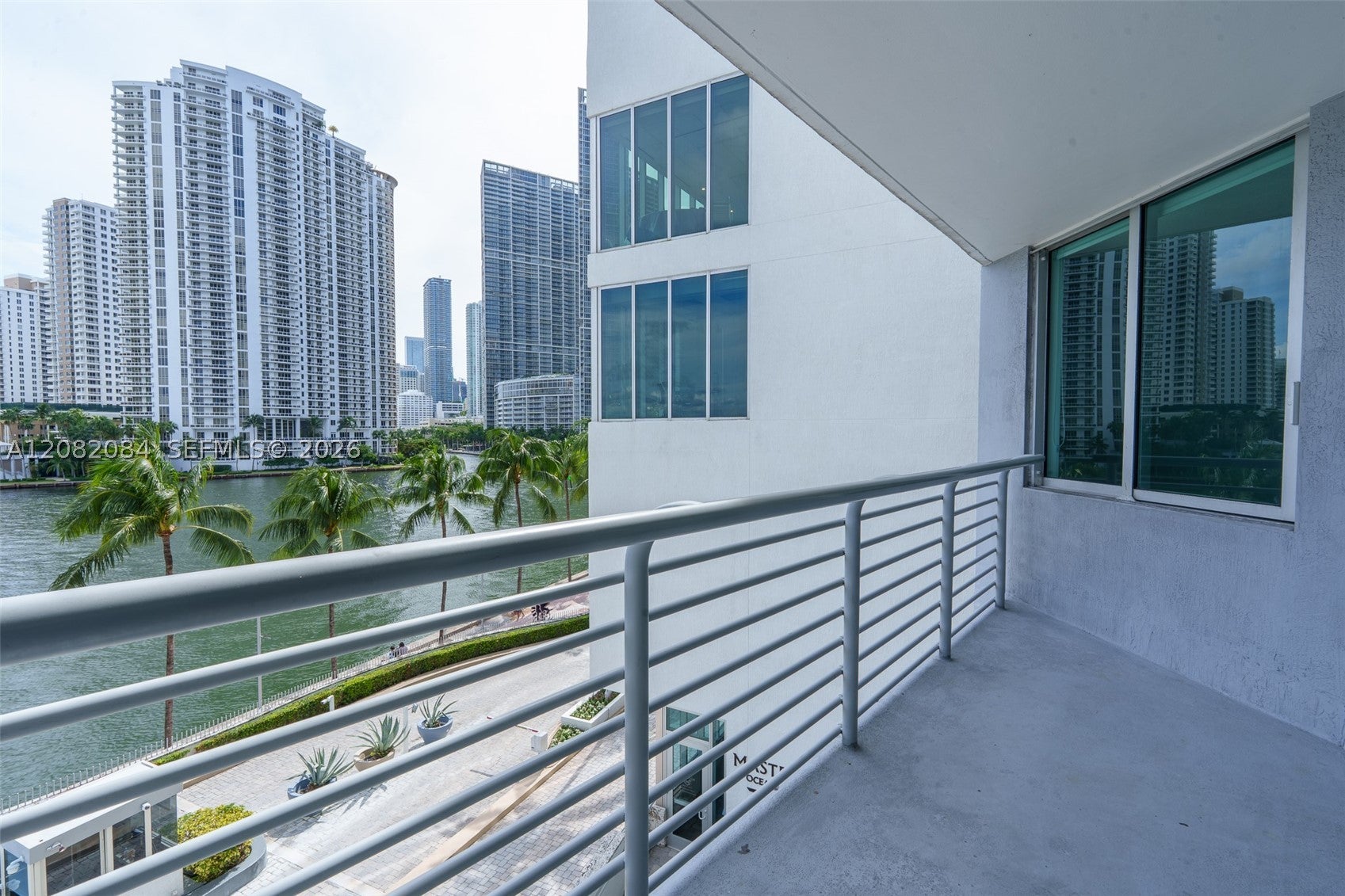 325 S Biscayne Blvd 415