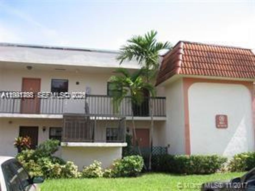 Photo of 850 NE 209th Ter #204-35, Miami, FL 33179 (MLS # A11991788)
