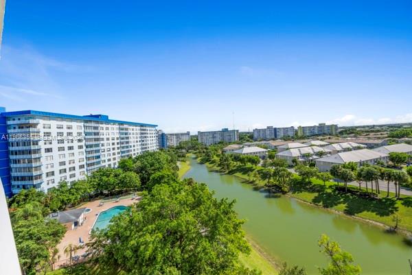 HILLCREST EAST NO 27 COND - Residential