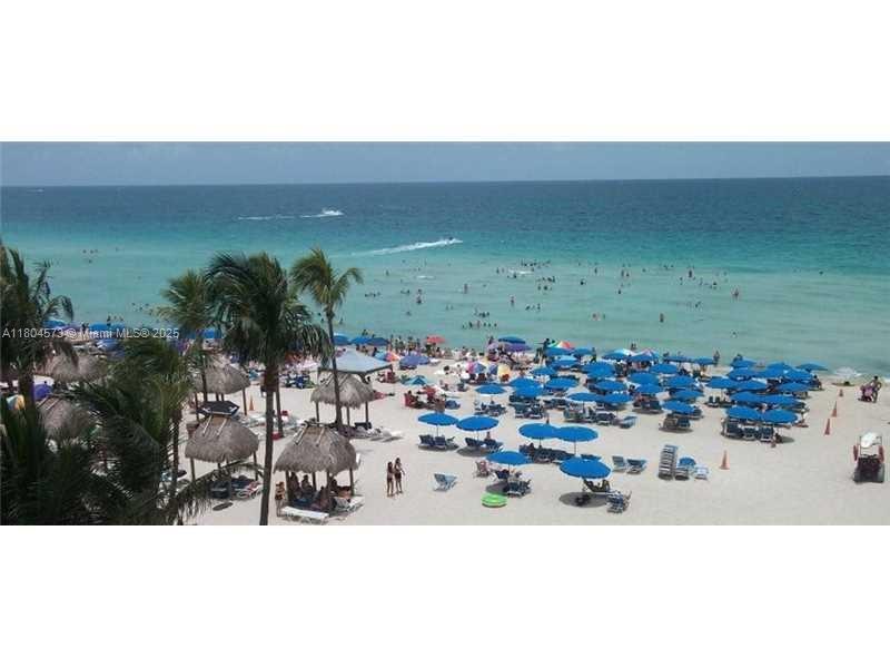 LA PERLA CONDO - Residential