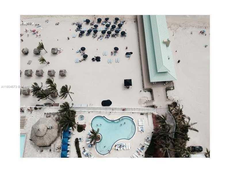 LA PERLA CONDO - Residential