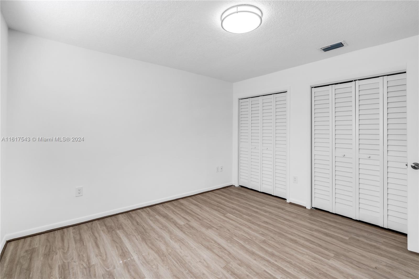 BRIAR BAY URBAN PARK SEC - Residential Lease