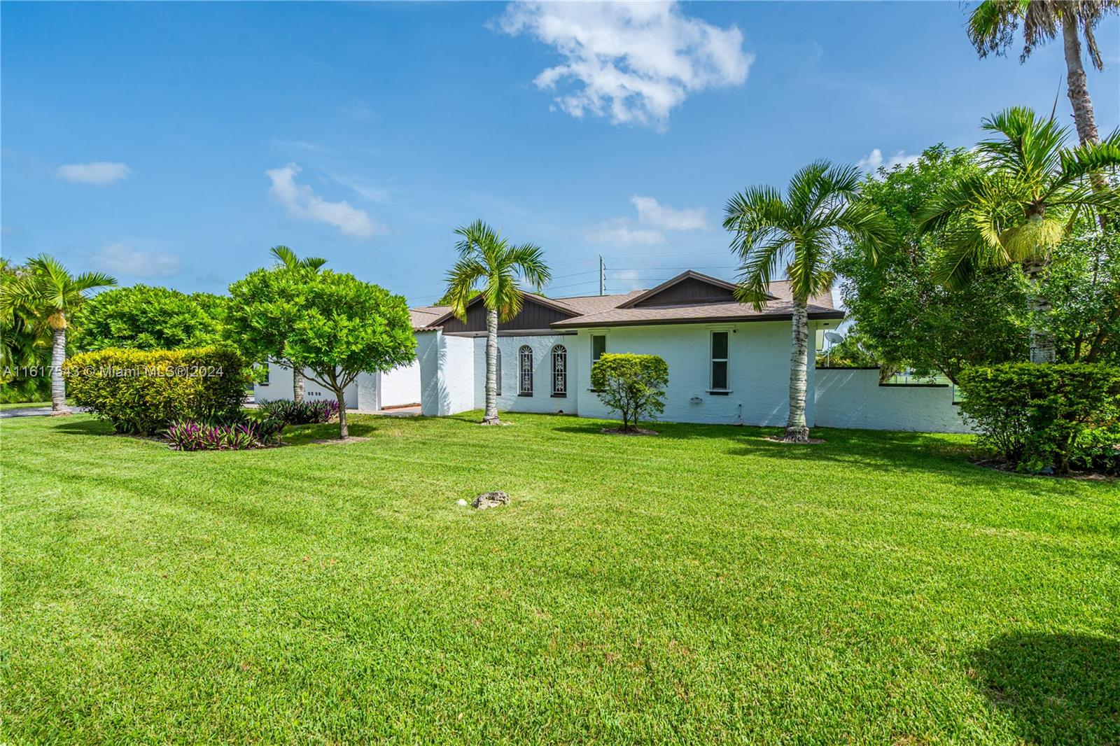 BRIAR BAY URBAN PARK SEC - Residential Lease