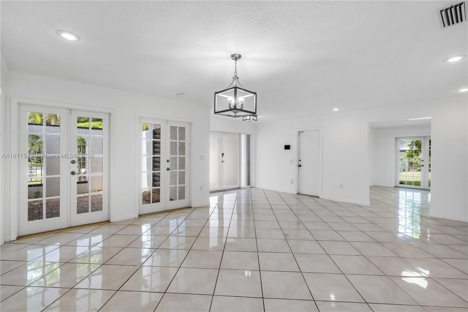 BRIAR BAY URBAN PARK SEC - Residential Lease