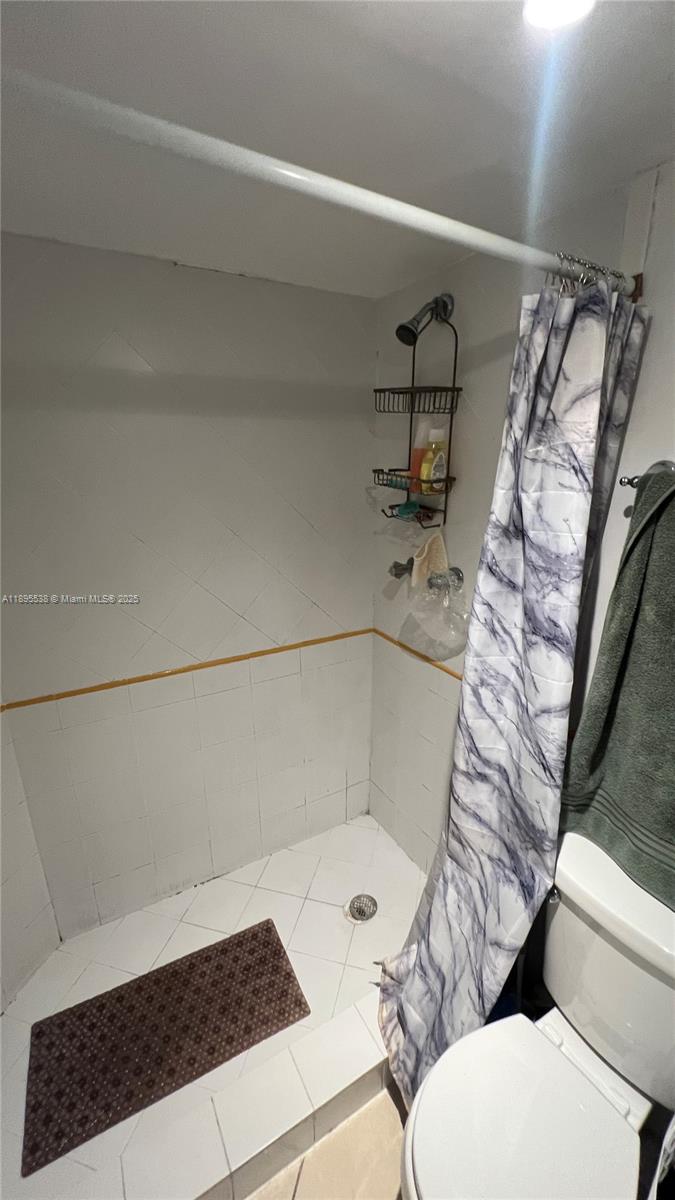 NORTH BAY VILLAS CONDO - Residential