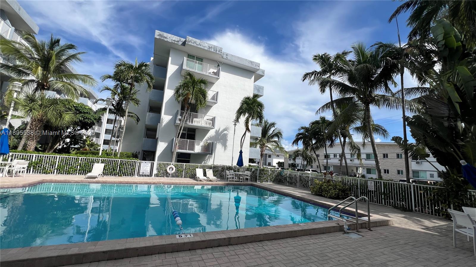 NORTH BAY VILLAS CONDO - Residential