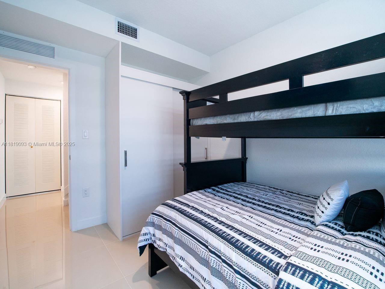 PARADISE ONE - Residential