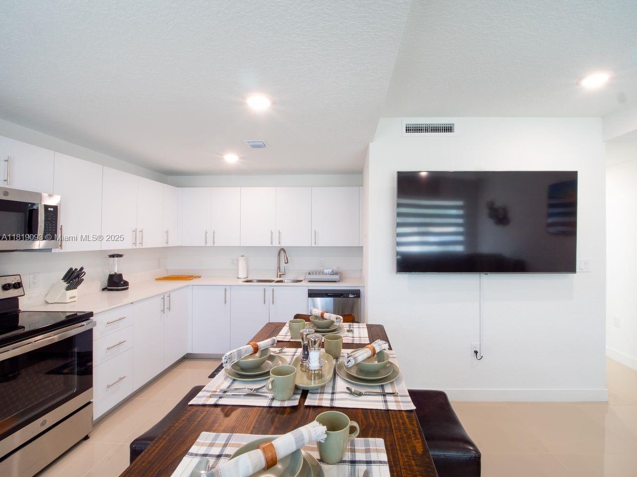 PARADISE ONE - Residential