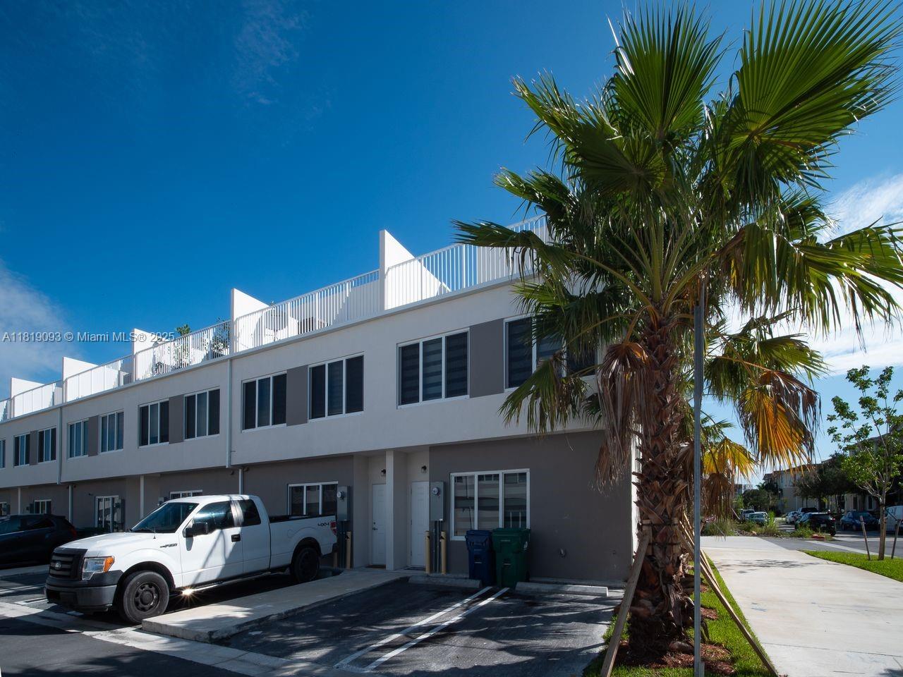 PARADISE ONE - Residential