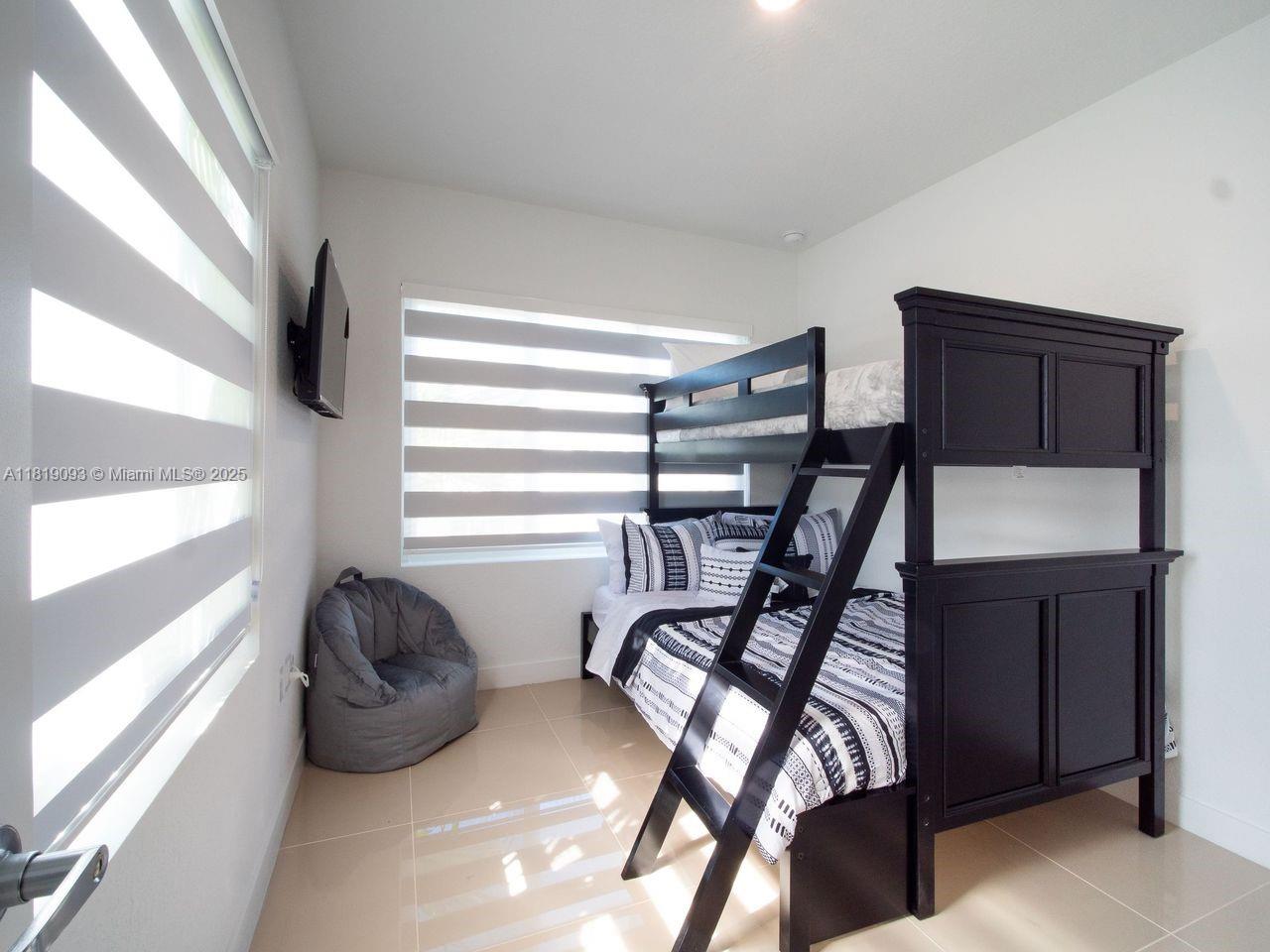 PARADISE ONE - Residential