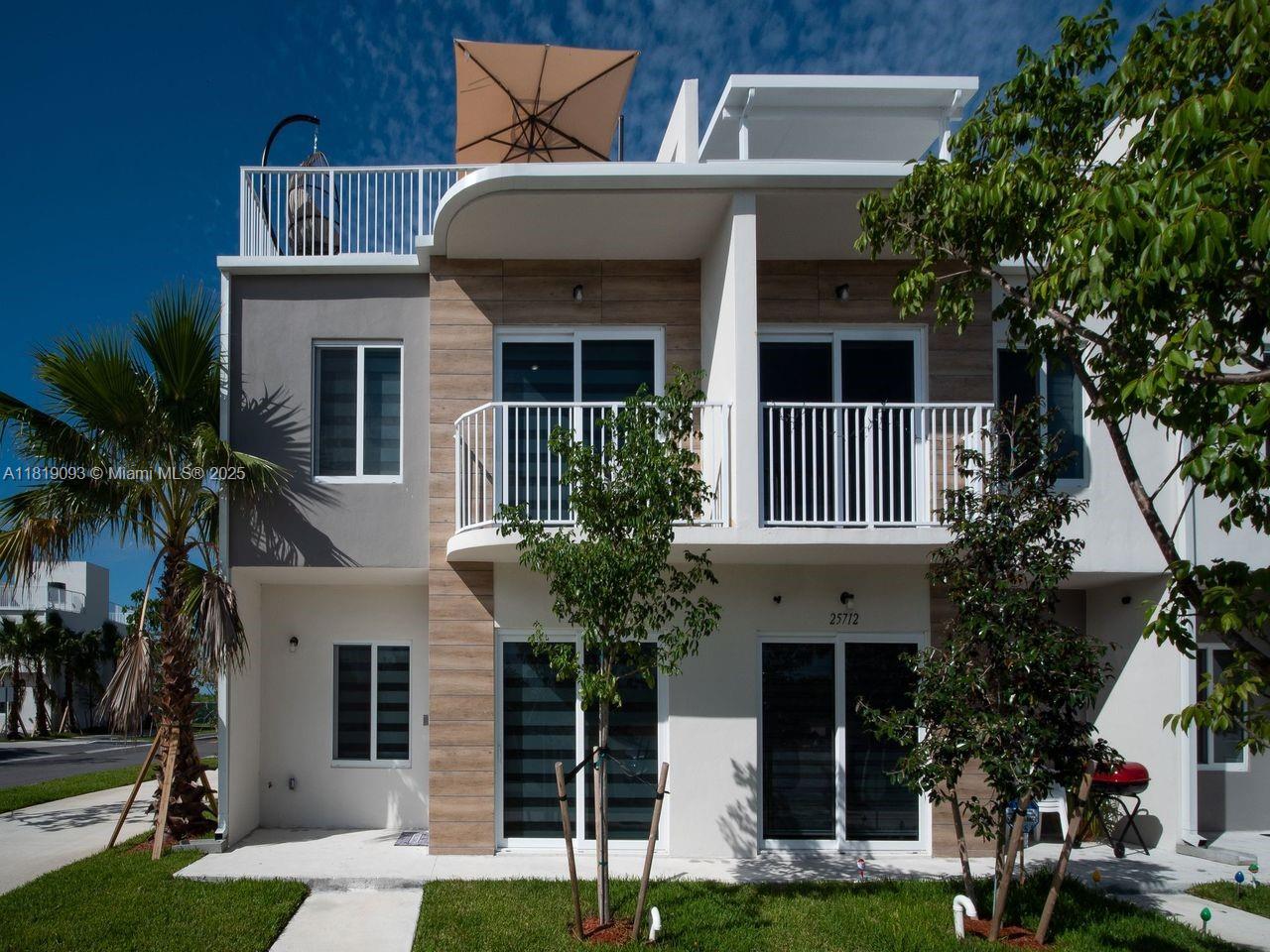 PARADISE ONE - Residential