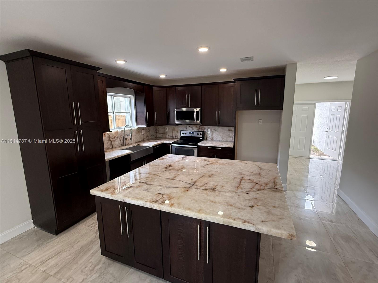 CRISTYS HOMES - Residential Lease