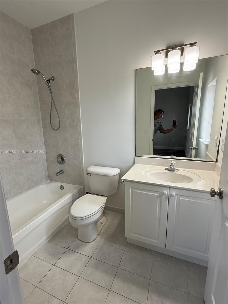 CRISTYS HOMES - Residential Lease