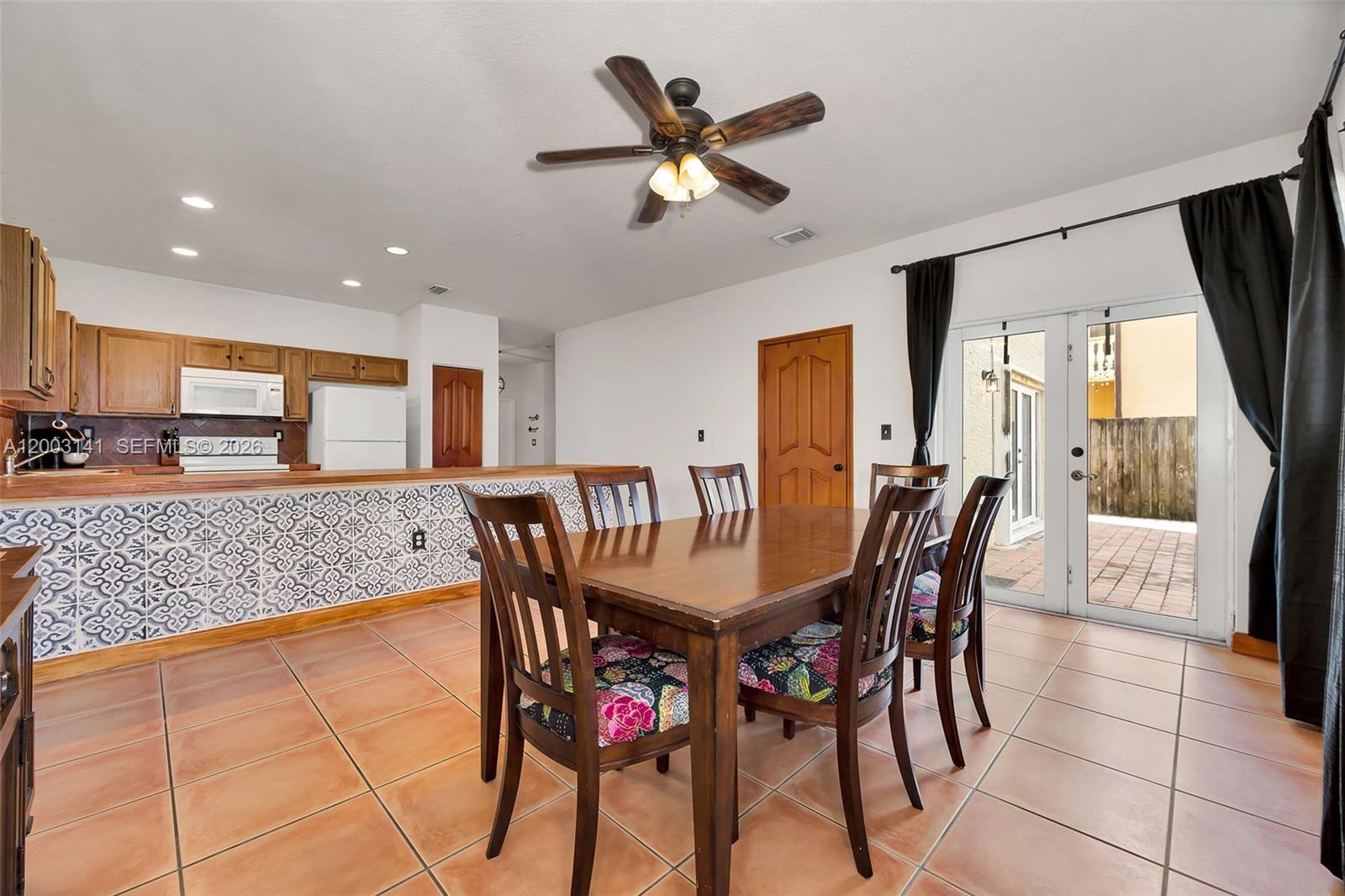 CRISTYS HOMES - Residential