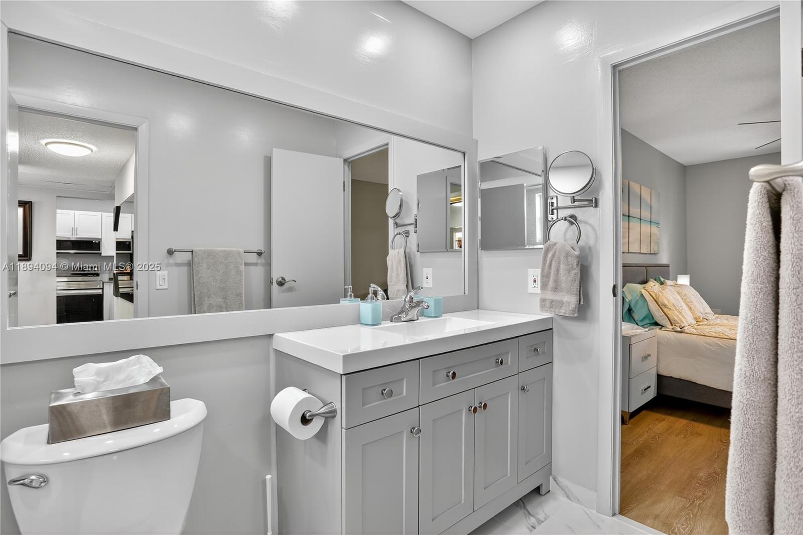 SEAGRAPE GARDENS CONDO - Residential