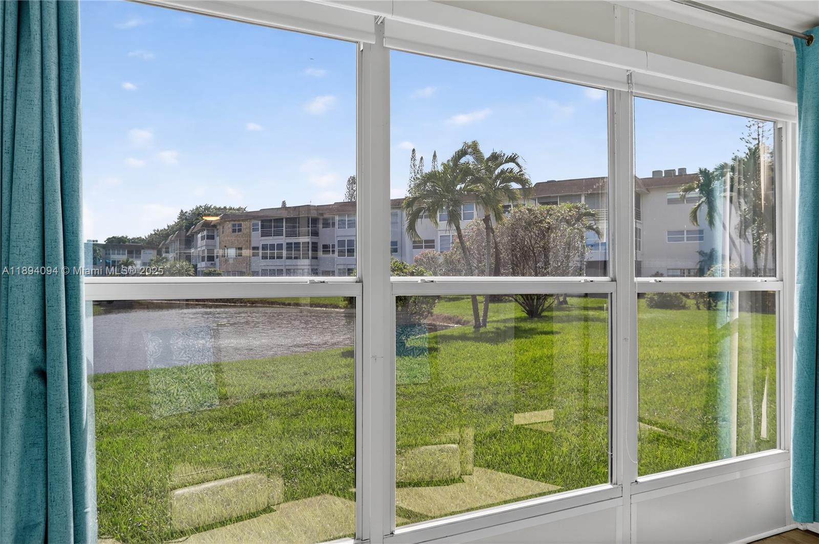 SEAGRAPE GARDENS CONDO - Residential