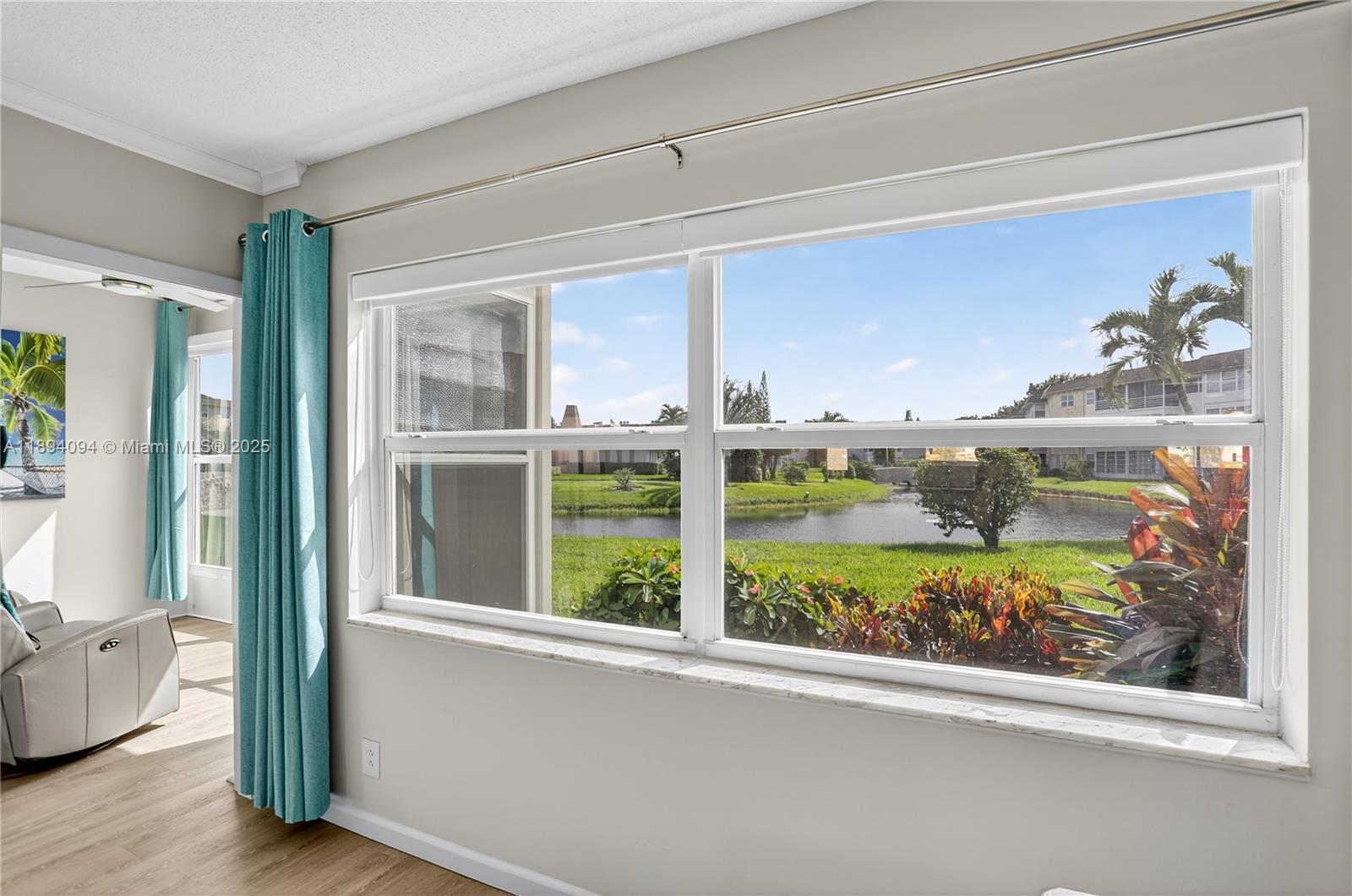 SEAGRAPE GARDENS CONDO - Residential