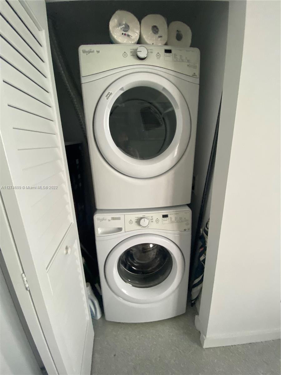 CENTRO CONDO - Residential Lease