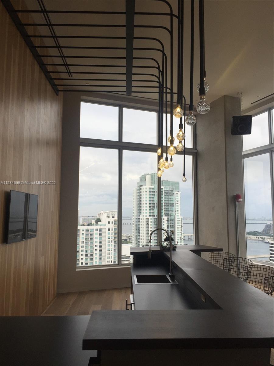 CENTRO CONDO - Residential Lease
