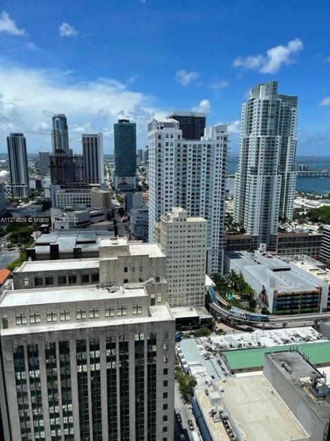 CENTRO CONDO - Residential Lease