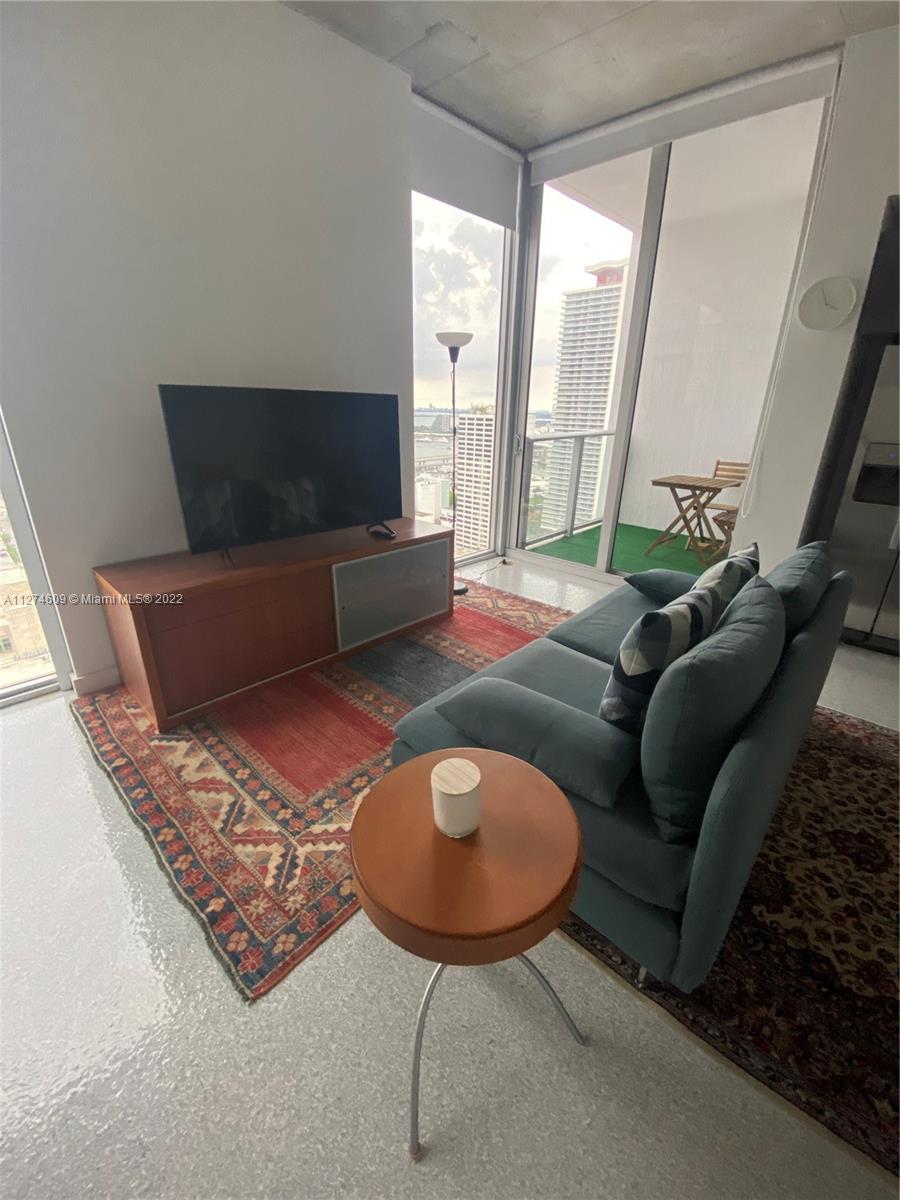 CENTRO CONDO - Residential Lease