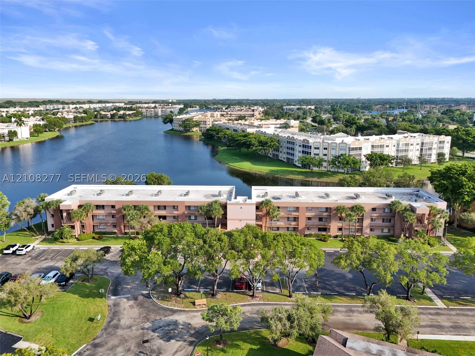 7466 Ashmont Cir