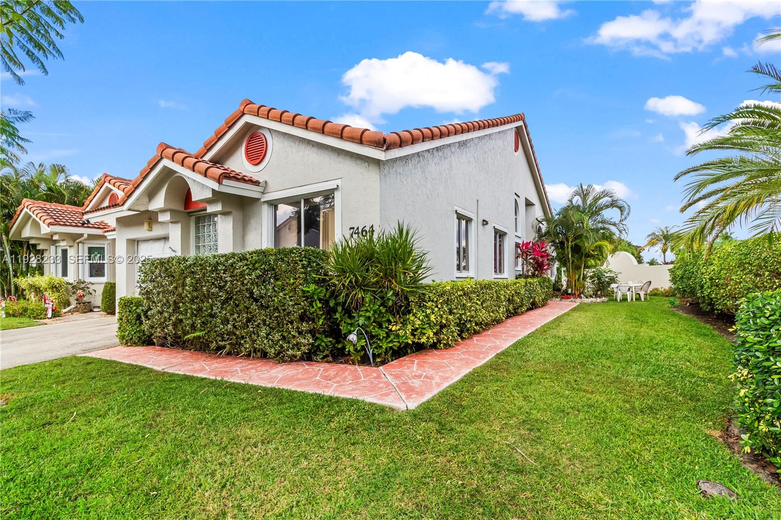 HOLIDAY SPRINGS VILLAGE - Residential