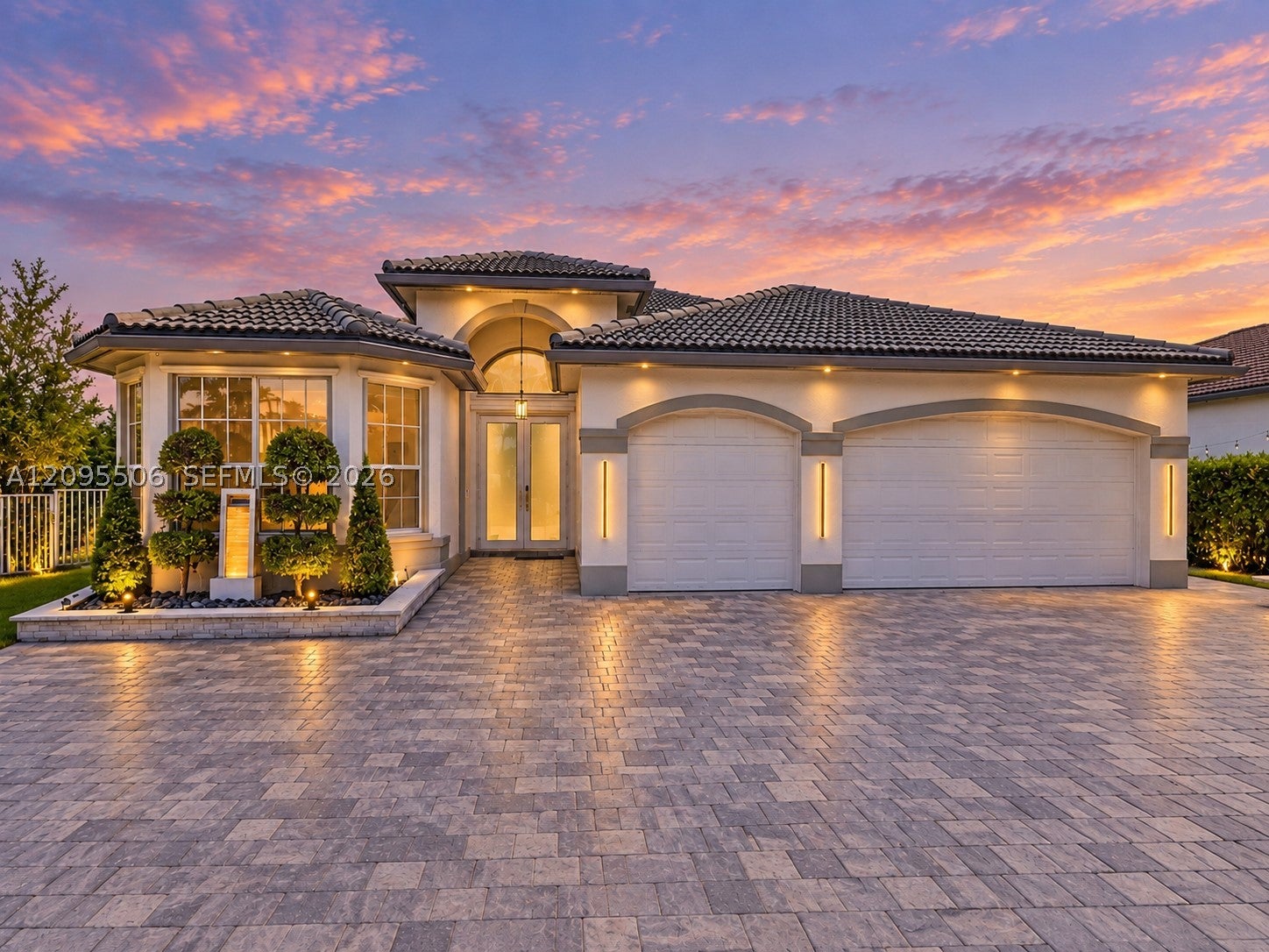 5421 SW 185th Ter