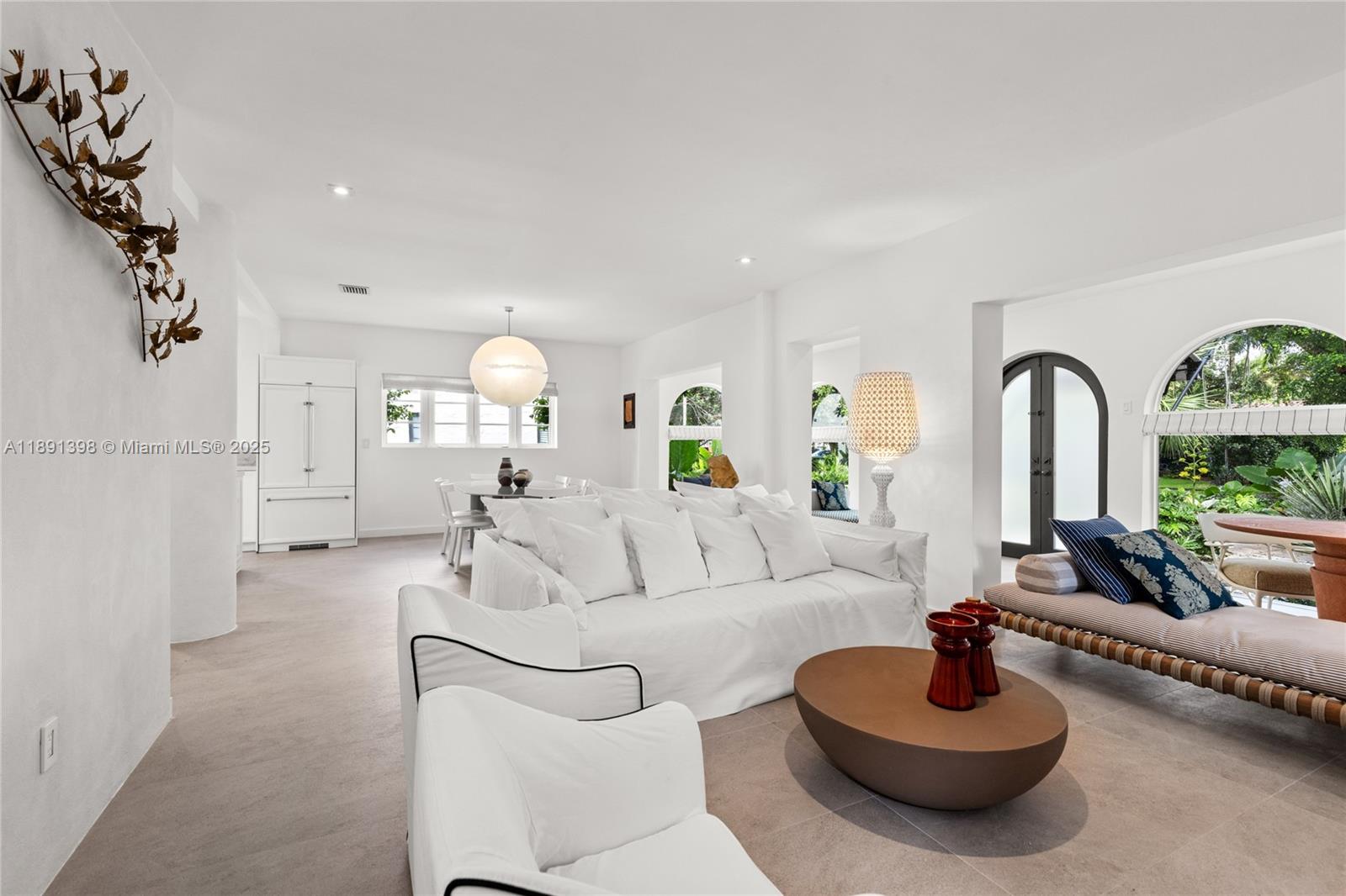 CORAL GABLE COUNTRY CLUB - Residential