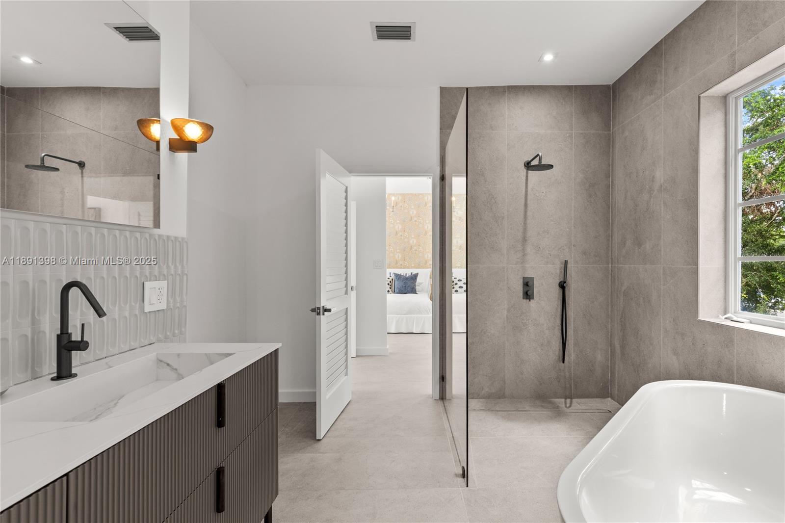 CORAL GABLE COUNTRY CLUB - Residential