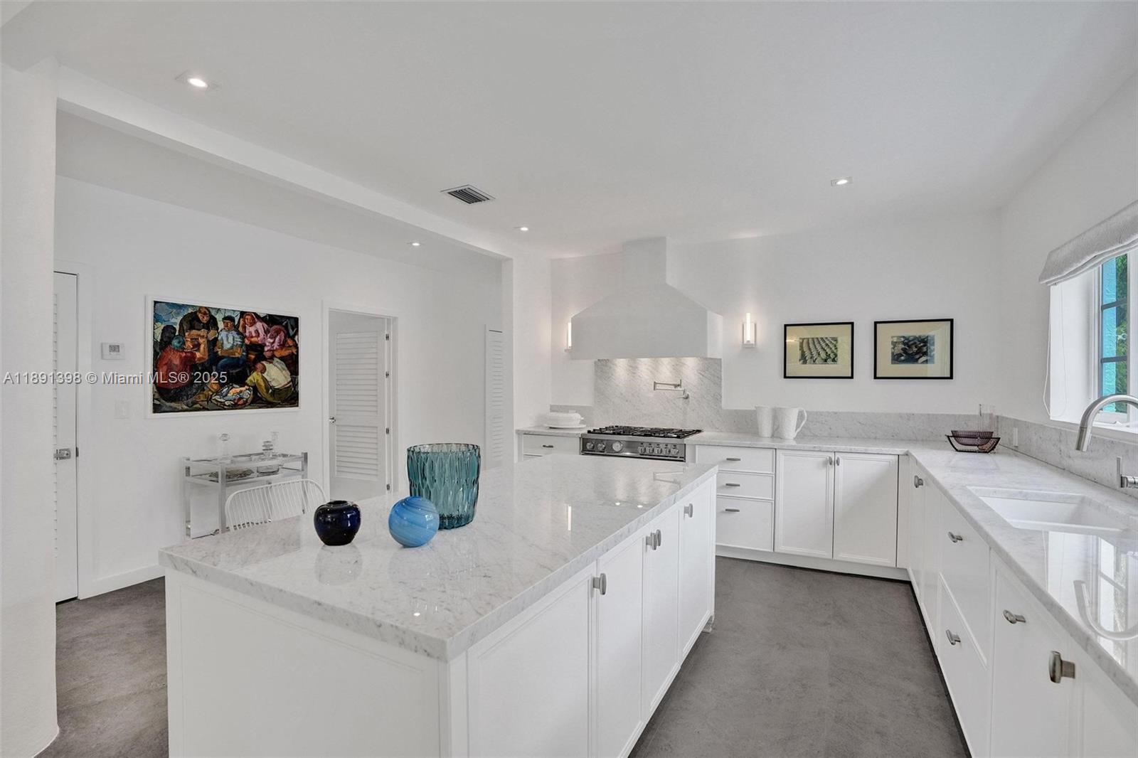 CORAL GABLE COUNTRY CLUB - Residential