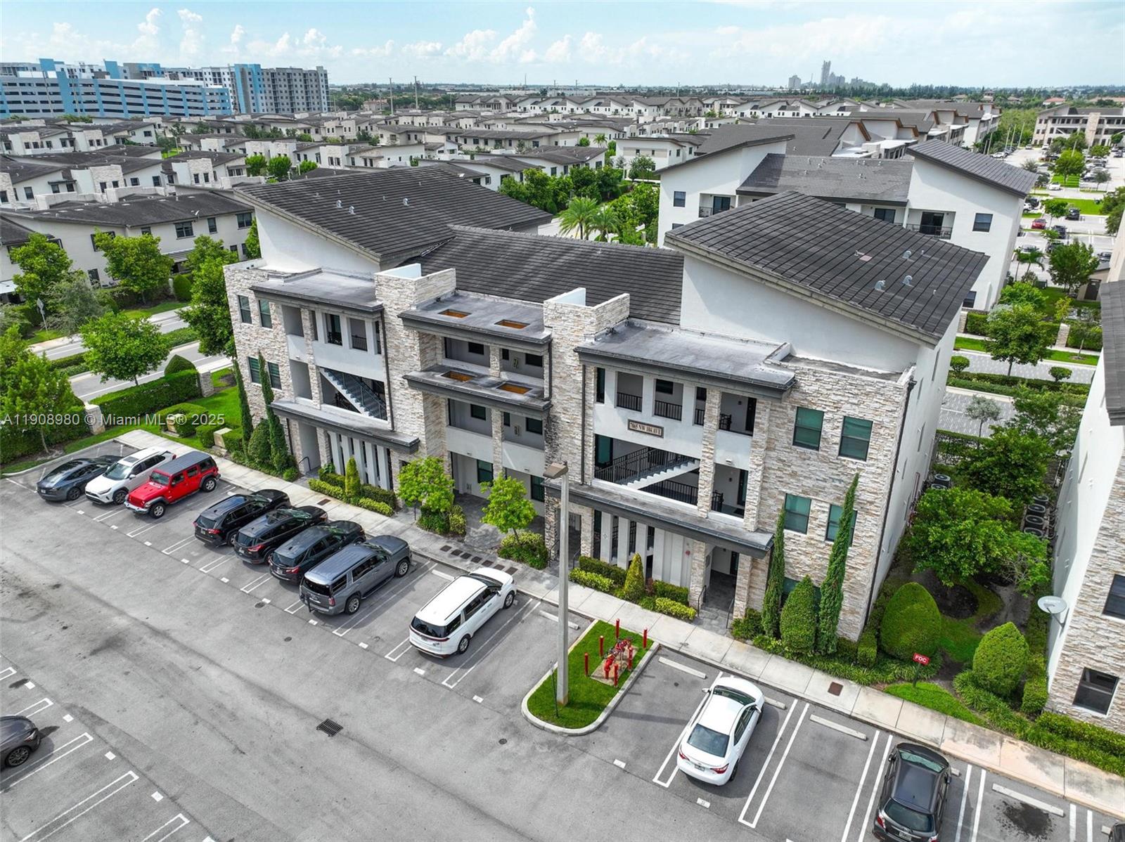 Apex at Park Central - Residential