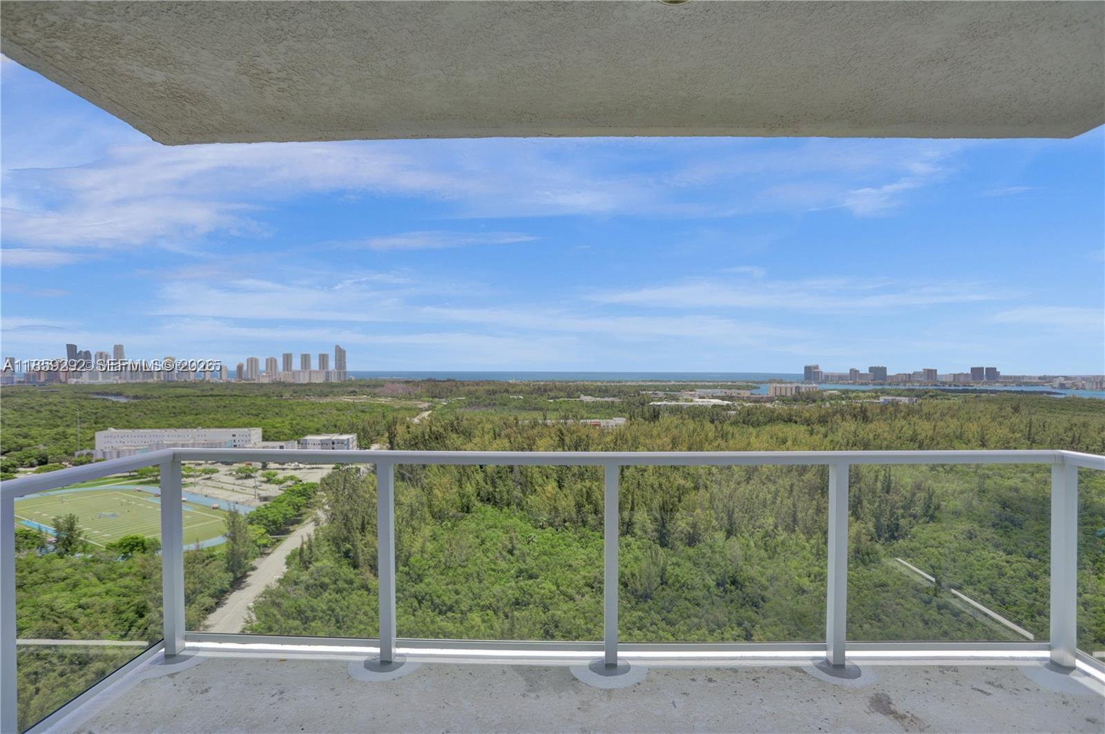 THE OAKS I CONDO - Residential