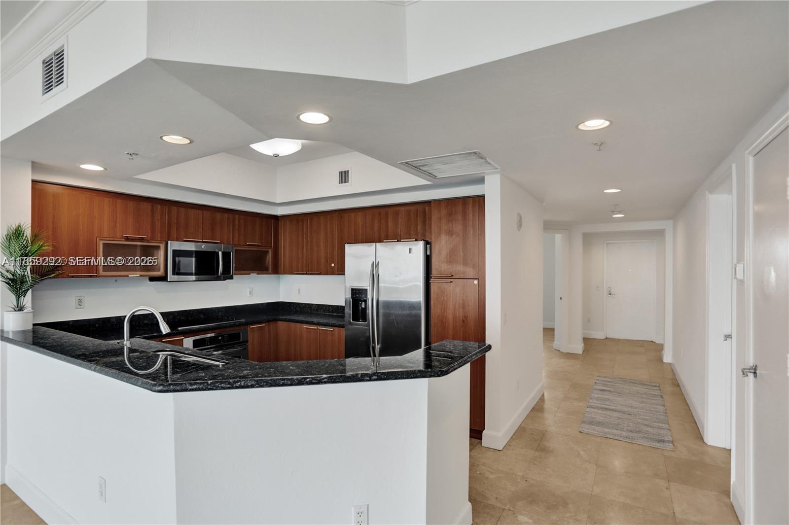 THE OAKS I CONDO - Residential