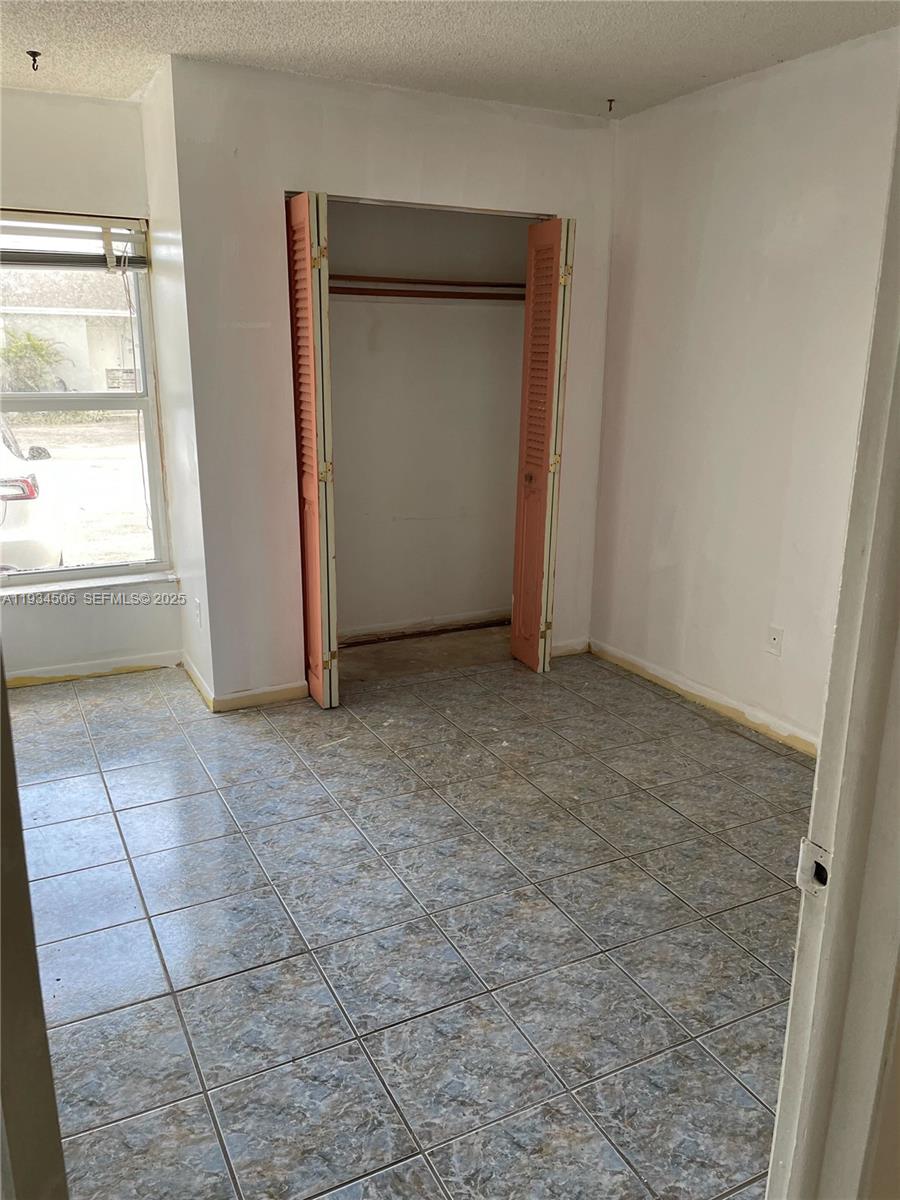 EVERGREEN HOMES VILLAS - Residential