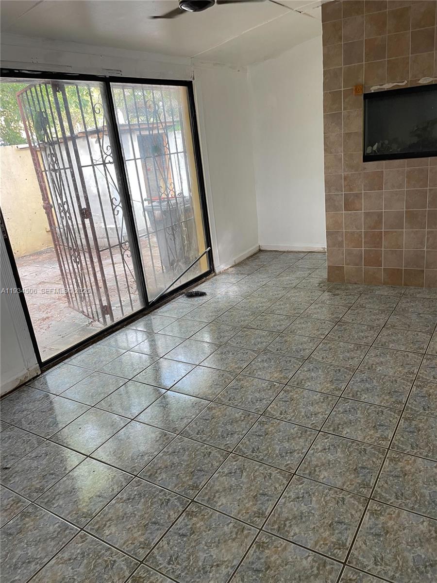 EVERGREEN HOMES VILLAS - Residential