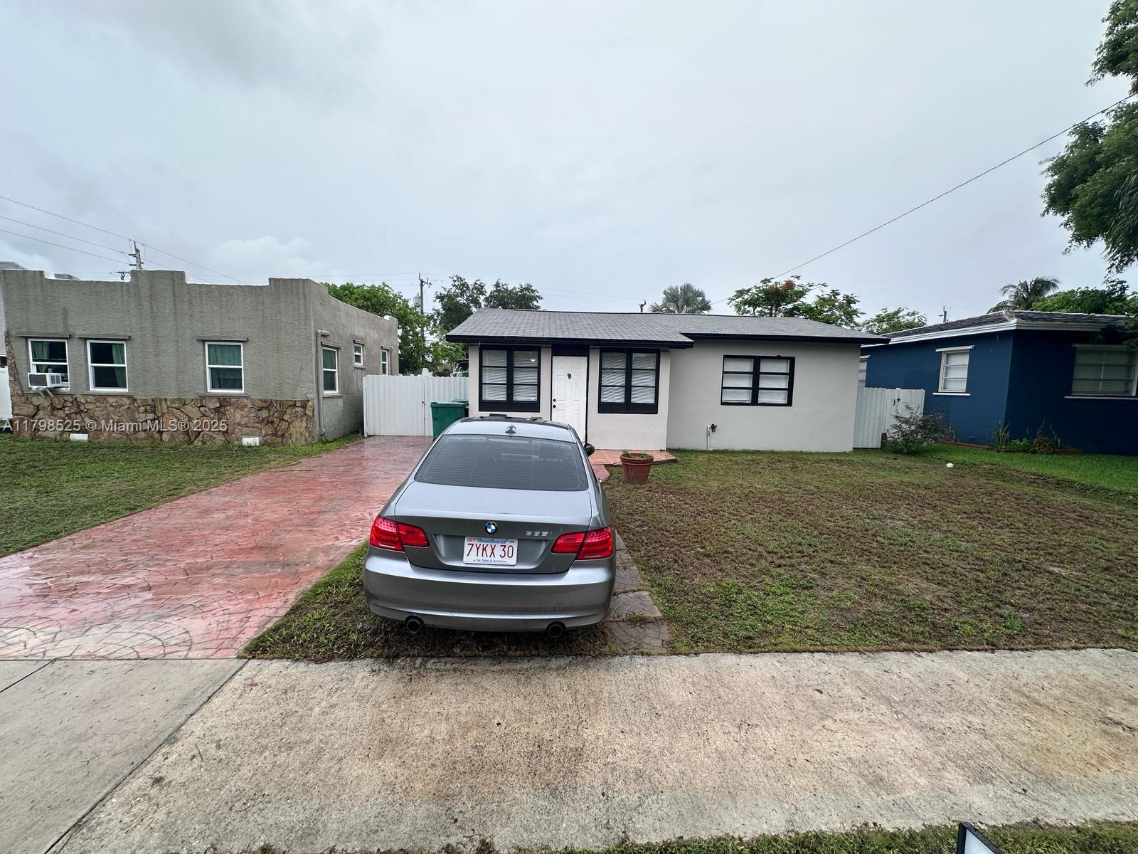 Rental Property at 209 Sw 5th St, Dania Beach, Miami-Dade County, Florida - Bedrooms: 2 
Bathrooms: 1  - $2,800 MO.