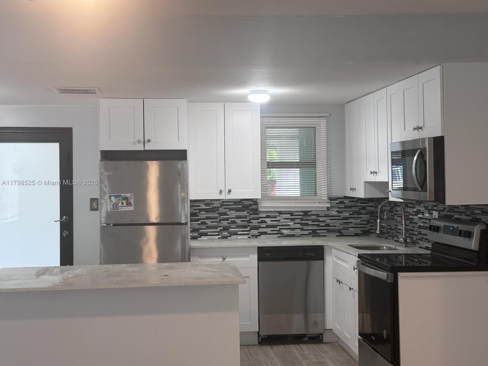 DANIA HEIGHTS - Residential Lease