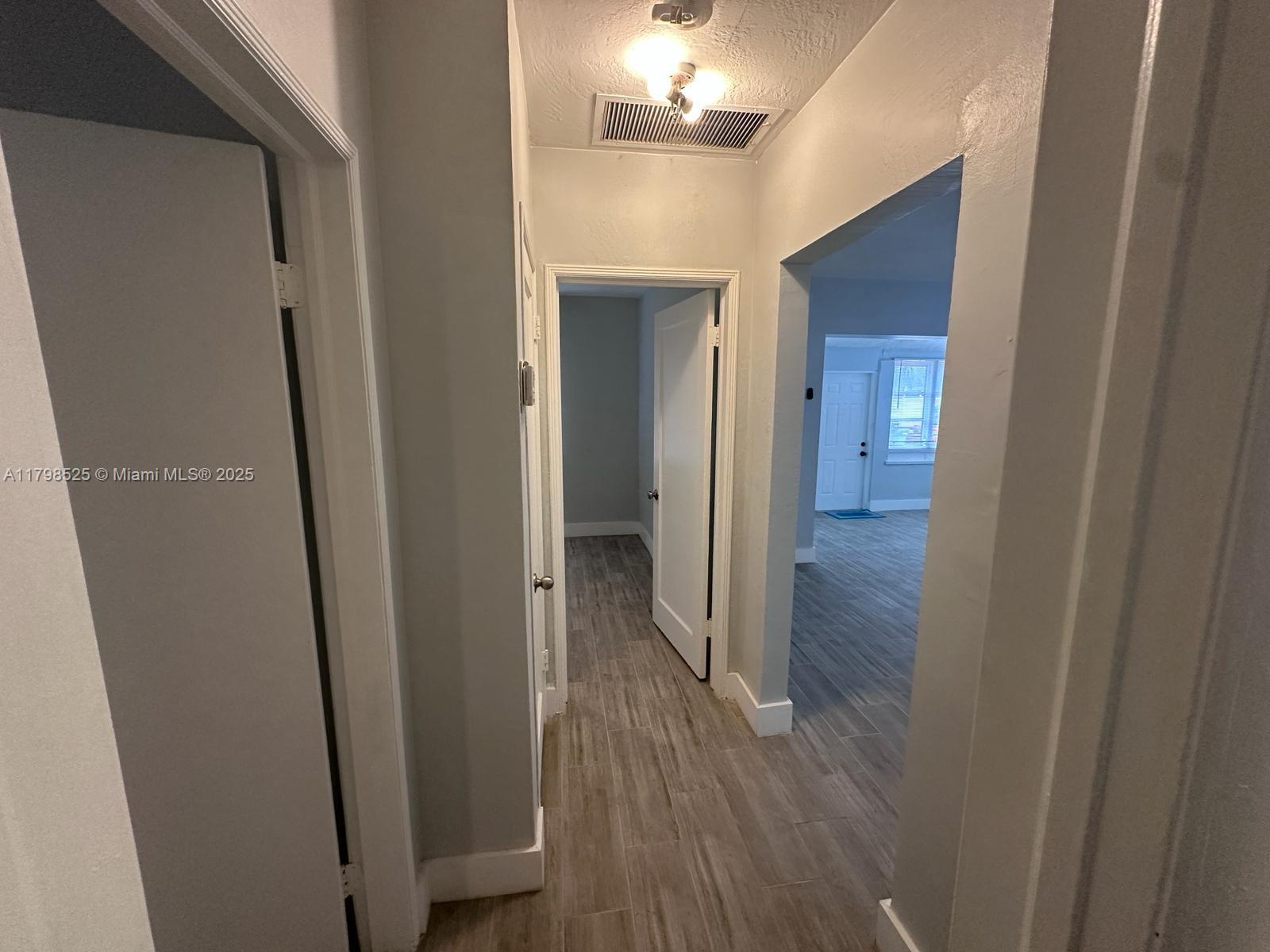 DANIA HEIGHTS - Residential Lease